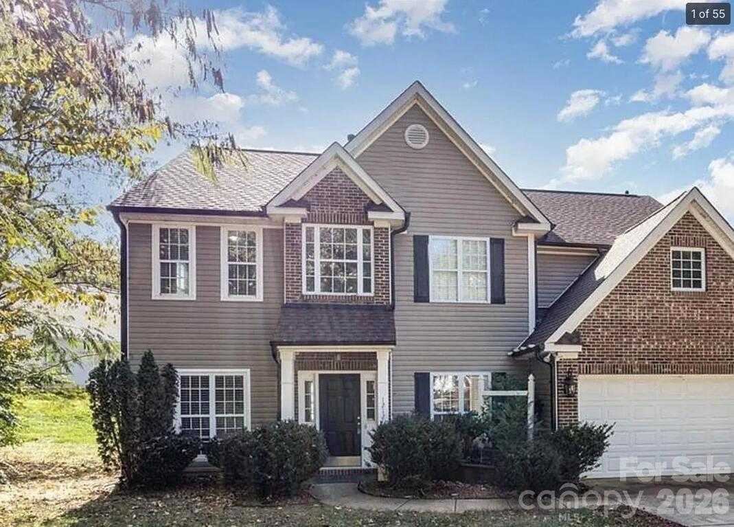 1212 Oakdale Commons Court Charlotte North Carolina United States, for Sale, residential, Kristen Haynes, New Home Buyers Brokers / Realty Pros