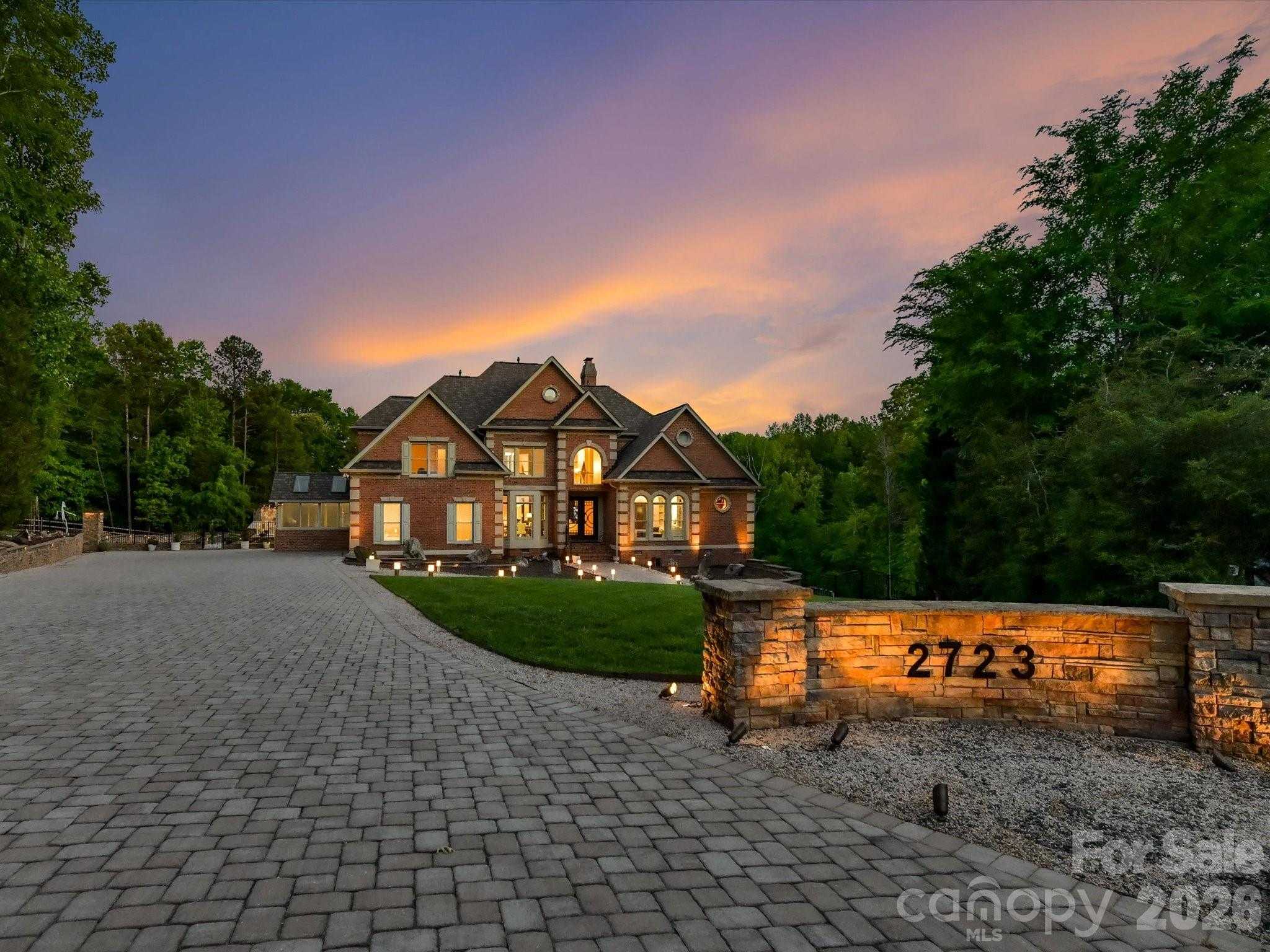 2723 Providence Pine Lane Charlotte North Carolina United States, for Sale, residential, Kristen Haynes, New Home Buyers Brokers / Realty Pros