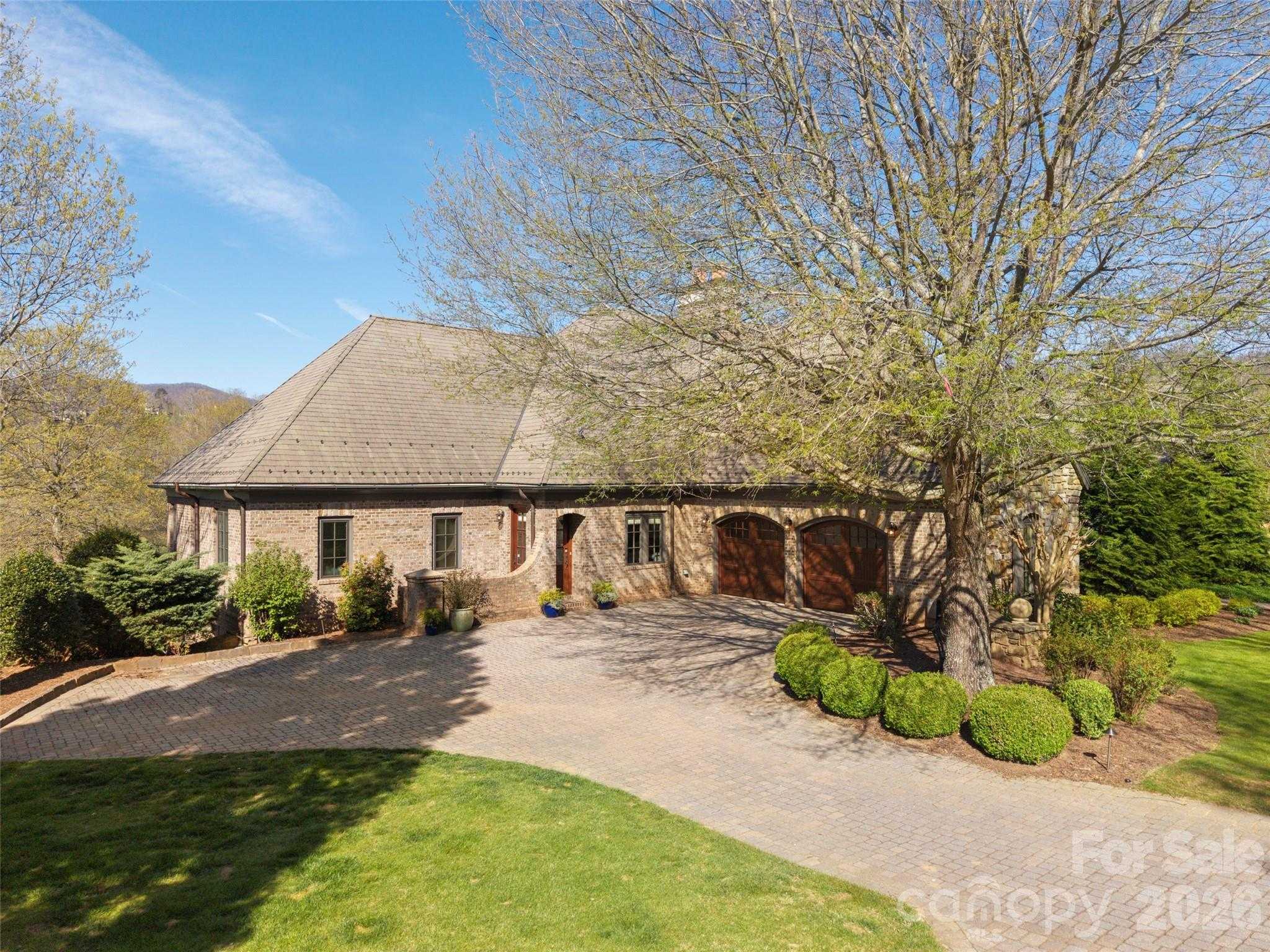 14 Golfside Court Arden North Carolina United States, for Sale, residential, Toby Davis, RE/MAX RESULTS REALTY