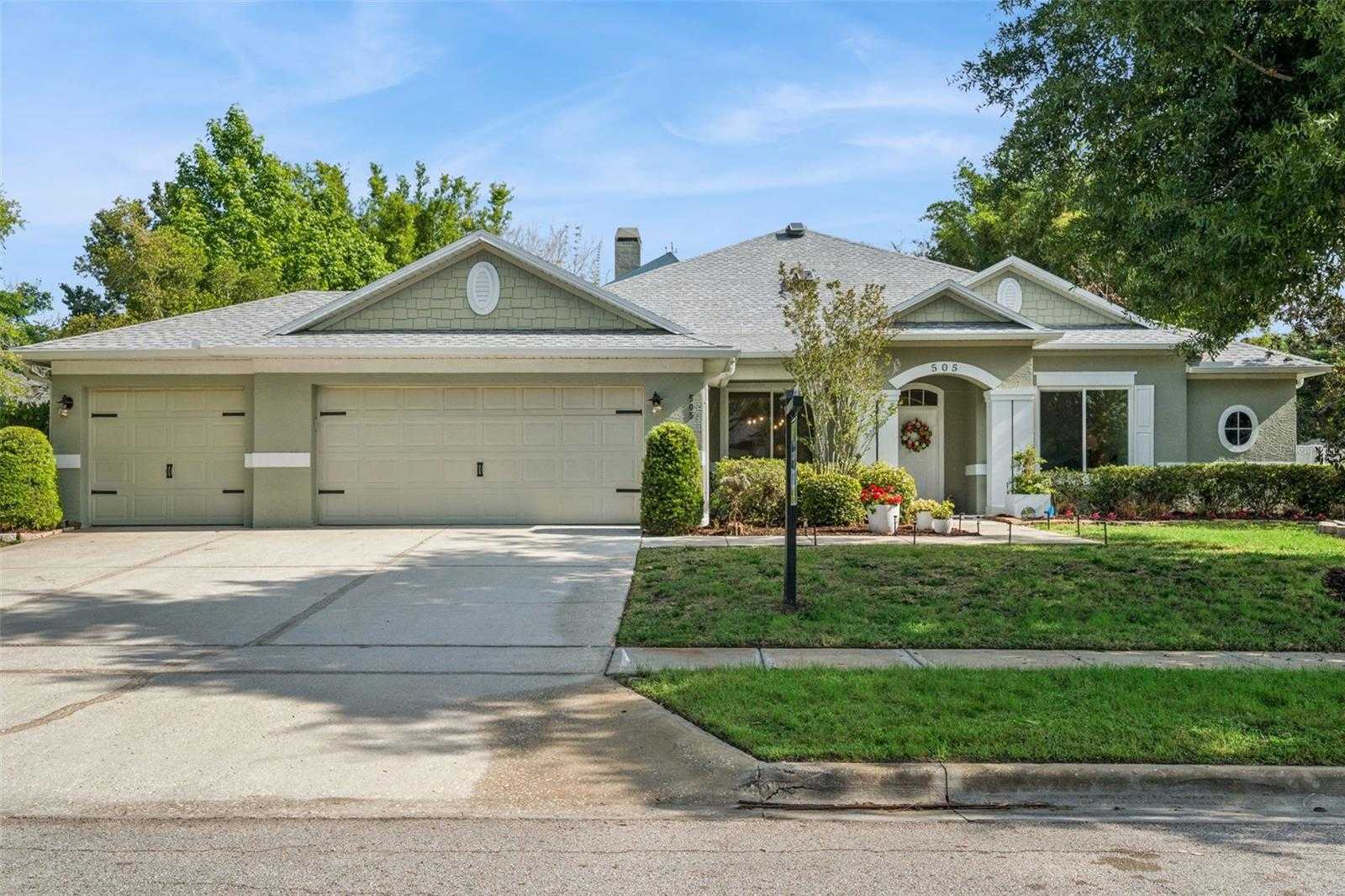 505 E GULLEY AVENUE Oakland Florida United States, for Sale, residential, Zaira Mejia, Spaces & Styles Group