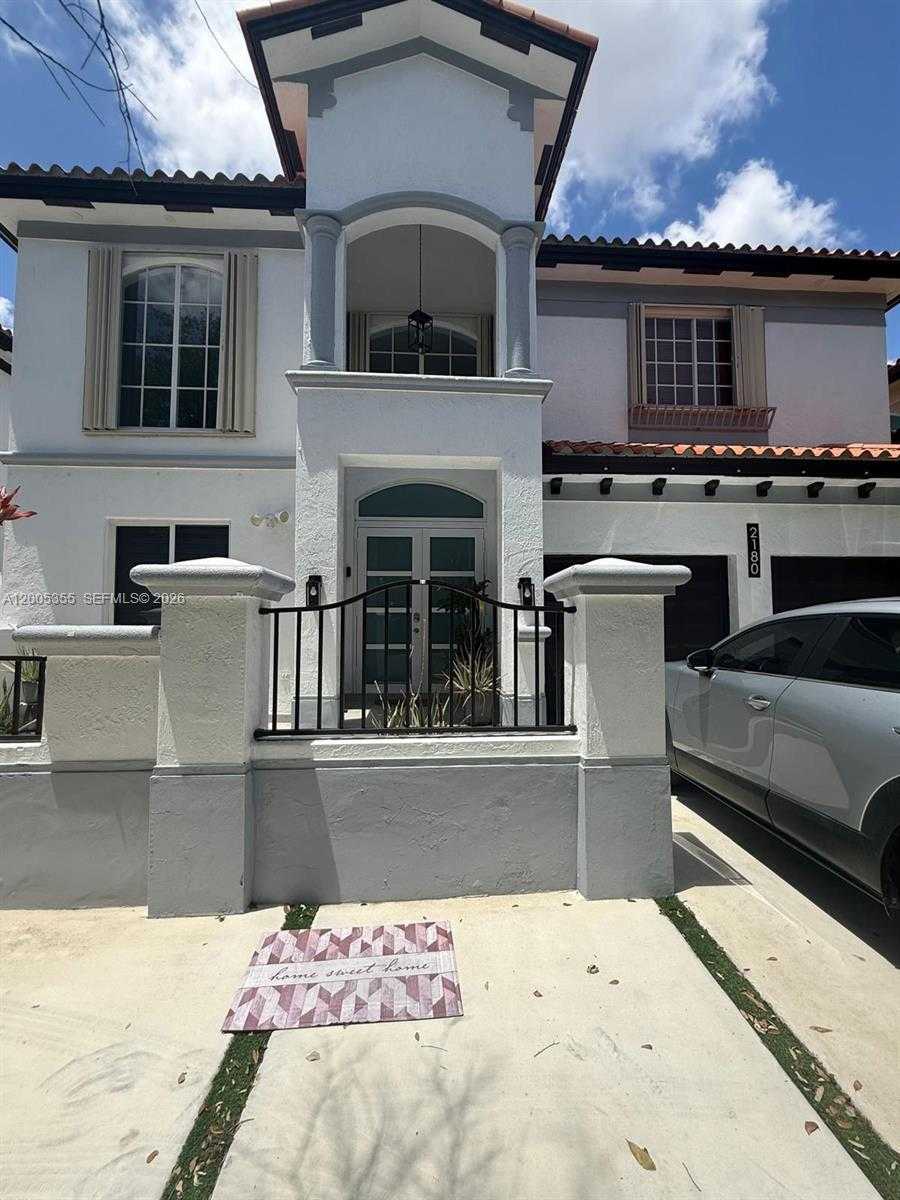2180 SW 152nd Pl Miami Florida United States, for Sale, residential, Henry Smith, Incom Sample Office