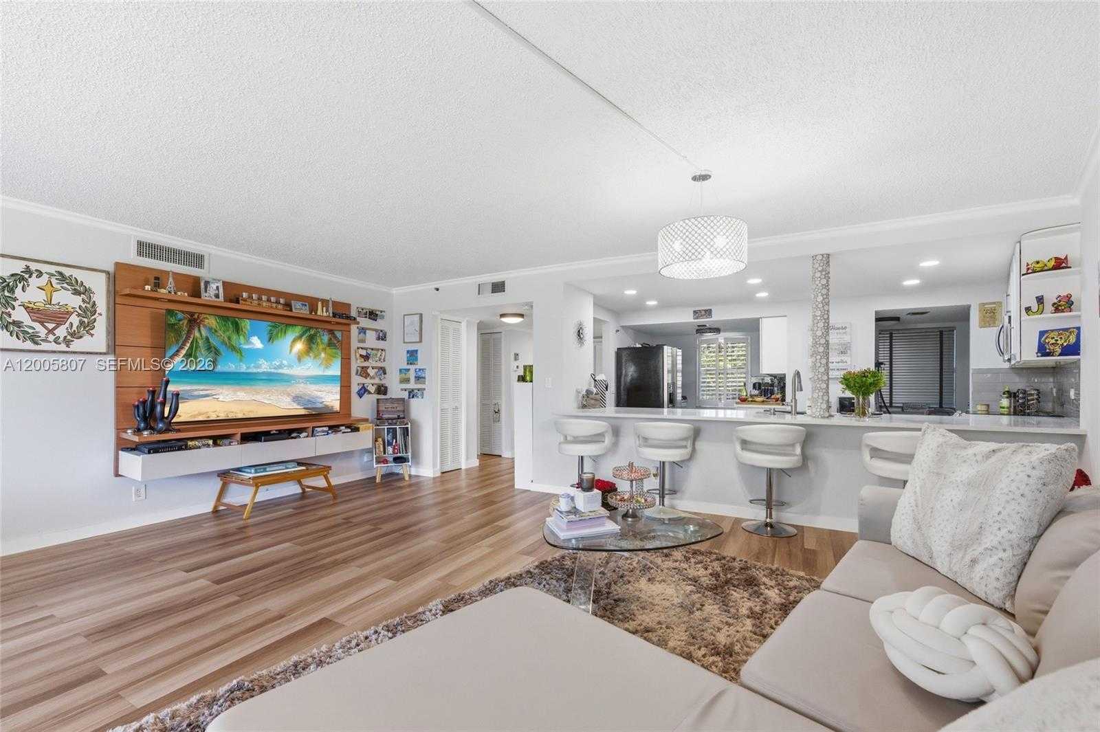 625 Oaks Dr  APT 304 Pompano Beach Florida United States, for Sale, residential,  , D'Lux Real Estate Services, LLC