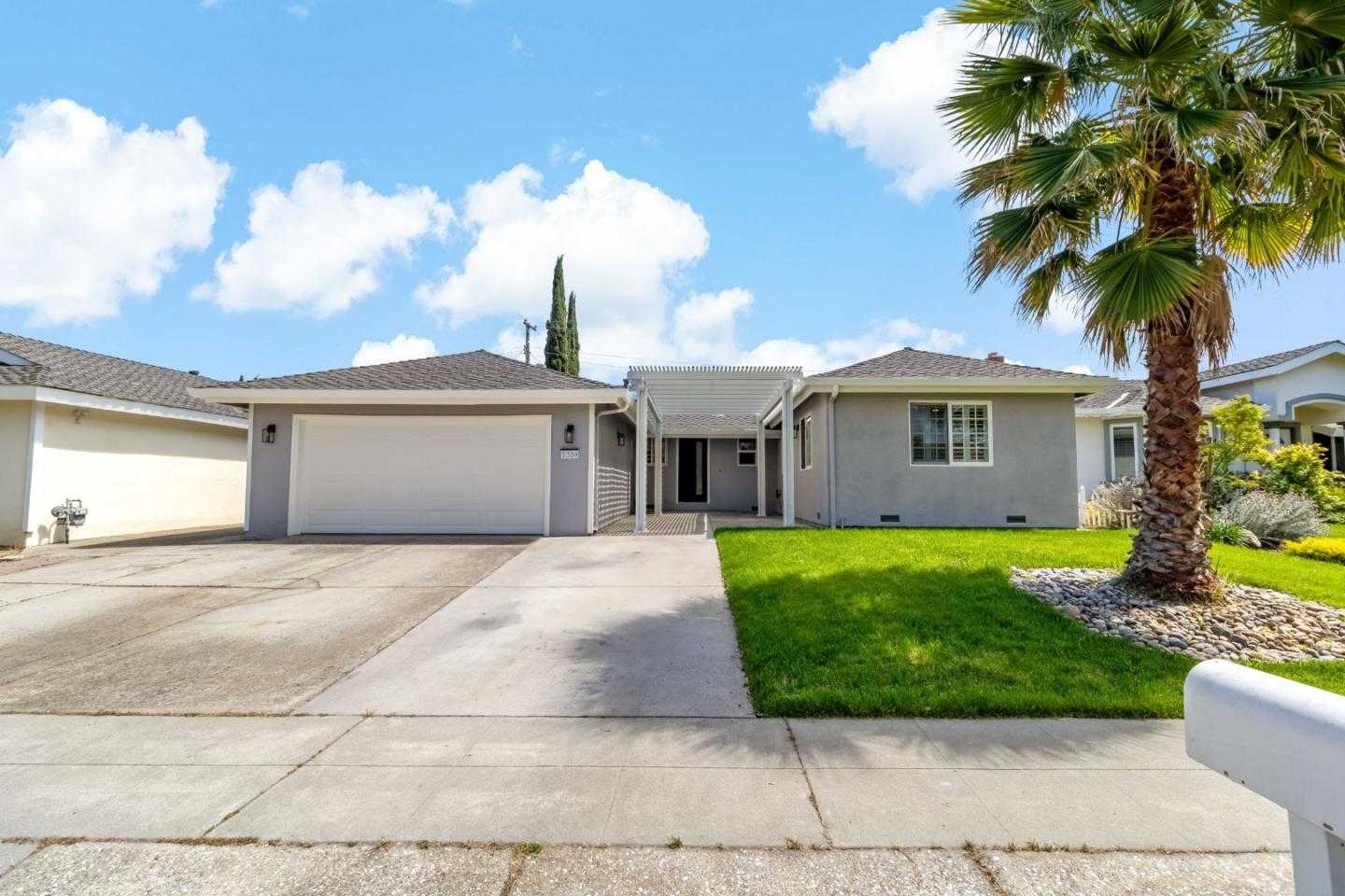 1304 Antwerp Lane San Jose California United States, for Sale, residential, Patricia Lambert, InCom Sample Brokerage