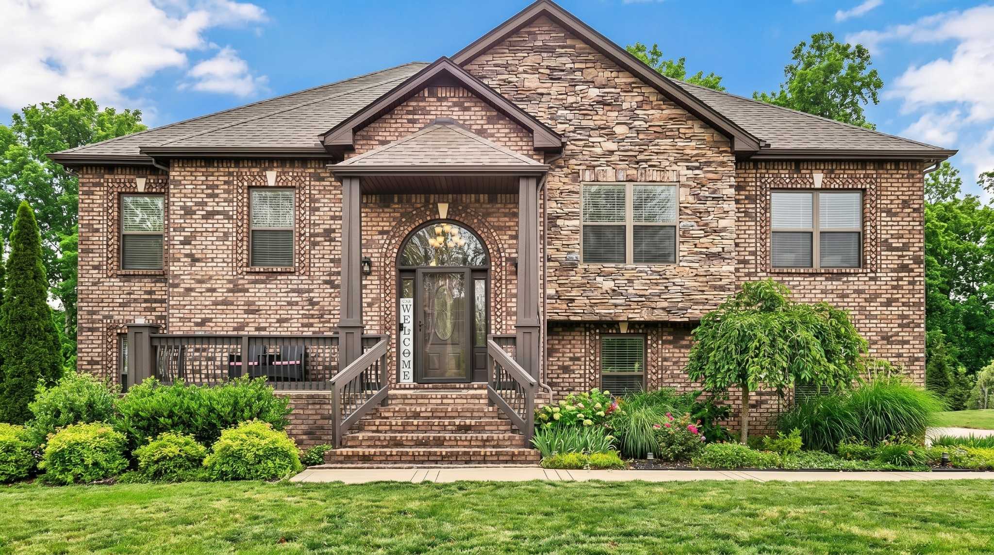 1729 Double R Blvd Clarksville Tennessee United States, for Sale, residential, Rebekah  Sprabary, Sweet Home Realty & Property Management