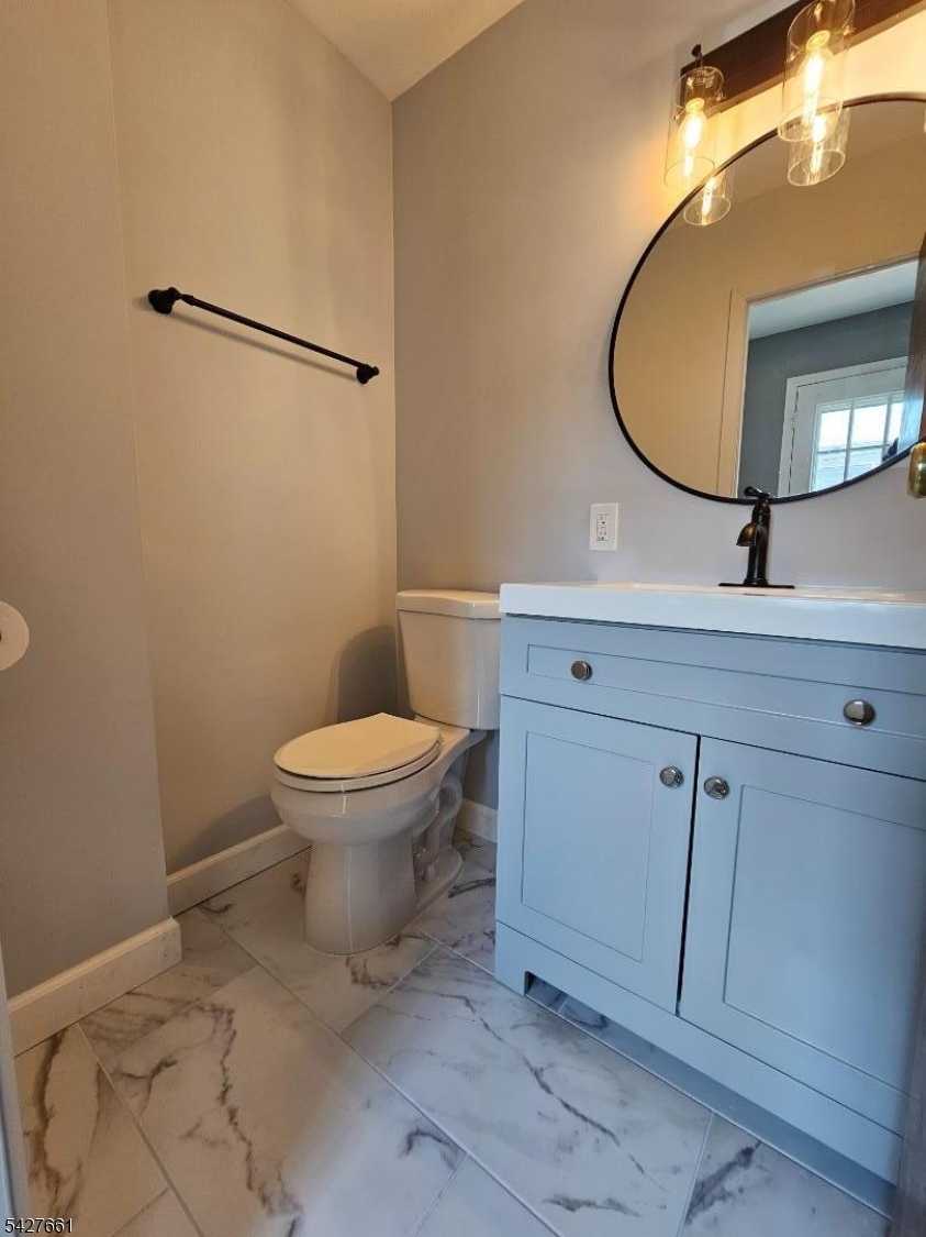678 Bloomfield Ave  APT 678 West Caldwell Twp. New Jersey United States, for Rent, residential, Jill Savva, Century 21 Cedarcrest Realty