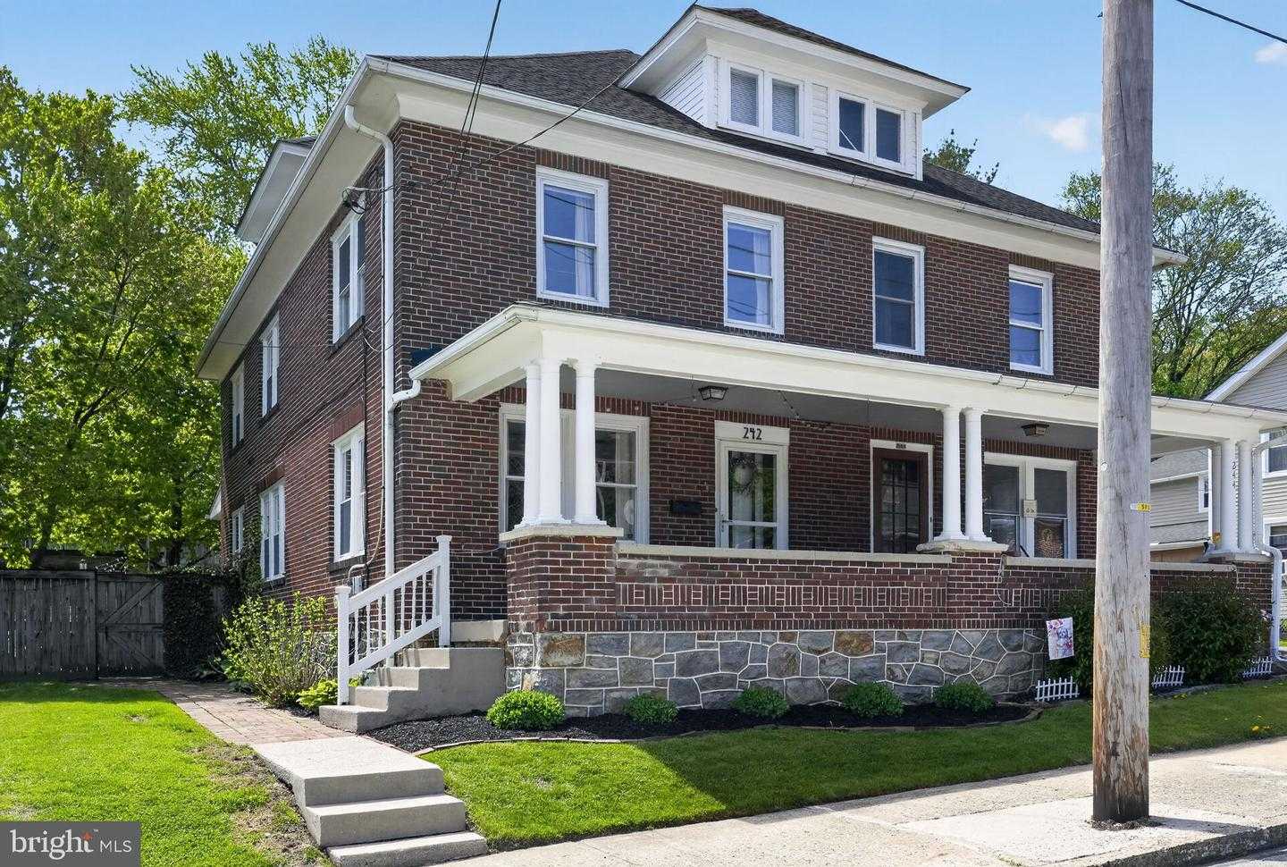 242 CHURCH STREET Downingtown Pennsylvania United States, Sale Pending, residential, , Swayne Real Estate Group