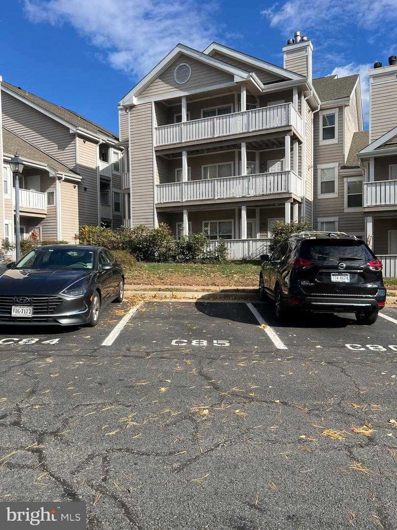 14322 CLIMBING ROSE WAY APT 204 Centreville Virginia United States, for Rent, residential, Camille Payne, Samson Properties