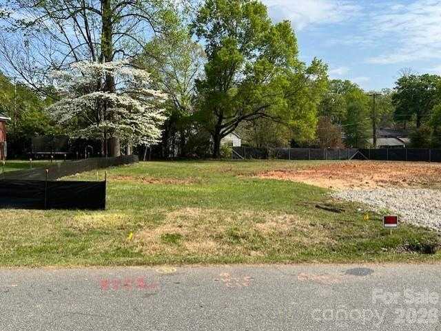 110 Heathwood Road Charlotte North Carolina United States, for Sale, commercial, Kristen Haynes, New Home Buyers Brokers / Realty Pros