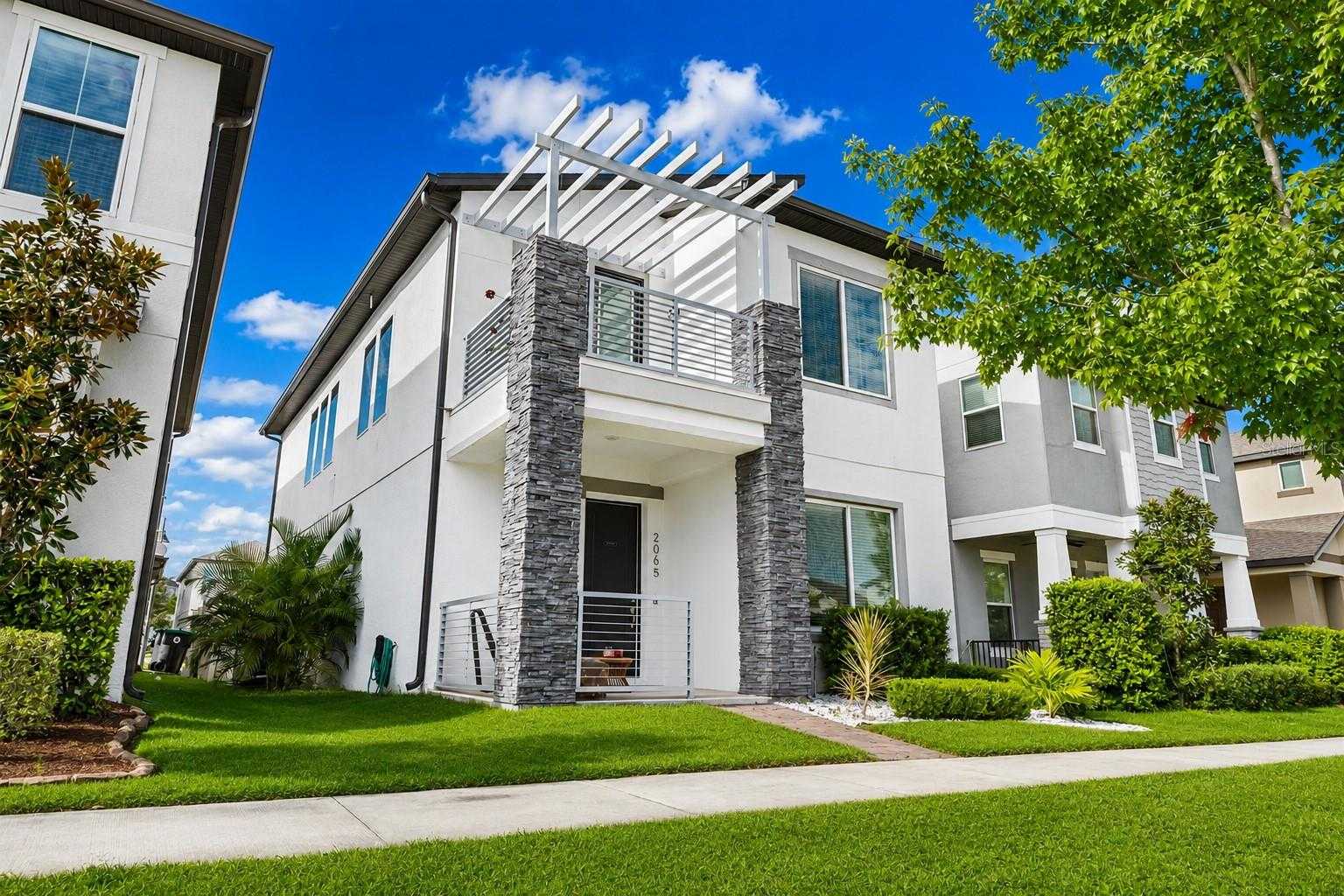 2065 WHITE FEATHER LOOP Oakland Florida United States, for Sale, residential, Zaira Mejia, Spaces & Styles Group