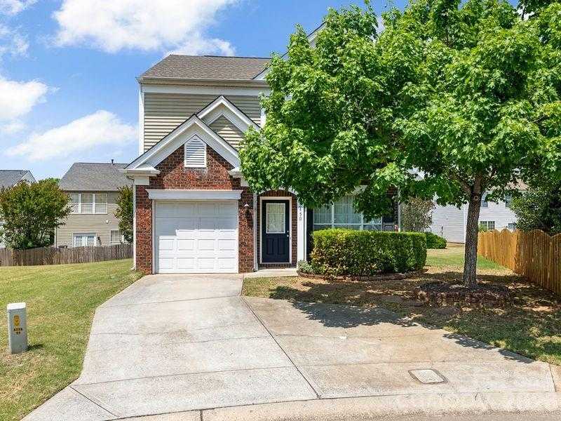 2450 Normancrest Court Charlotte North Carolina United States, for Sale, residential, Kristen Haynes, New Home Buyers Brokers / Realty Pros