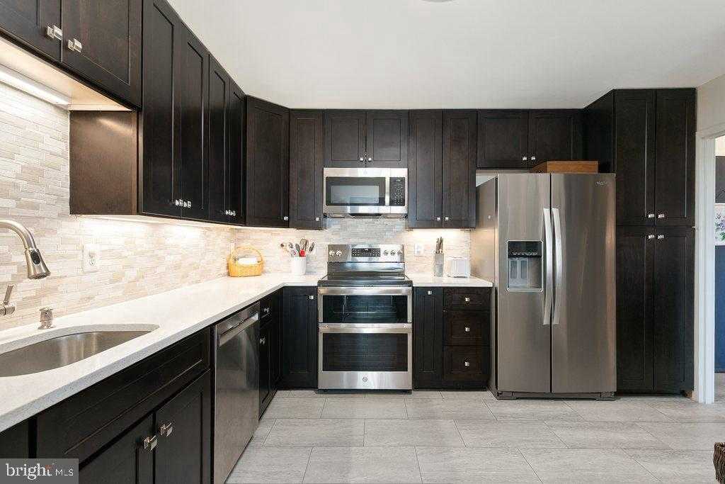 7420 WESTLAKE TERRACE APT 1505 Bethesda Maryland United States, for Sale, residential, Annette Wagner, Centurion Properties Inc