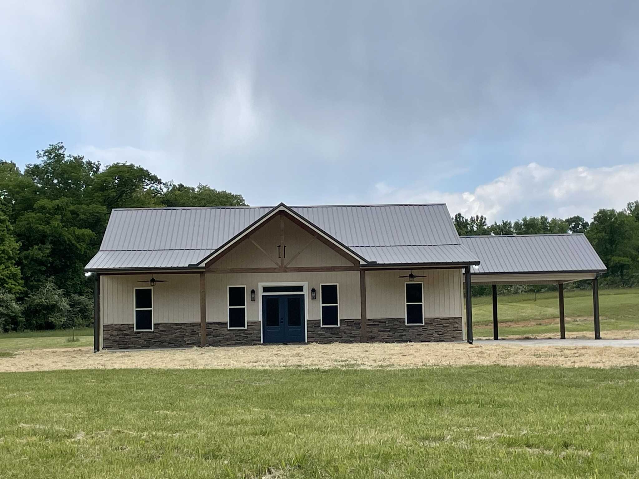 682 E Piney Rd  E Dickson Tennessee United States, for Sale, residential, C. Richard Smith, The Realty Association, Inc.