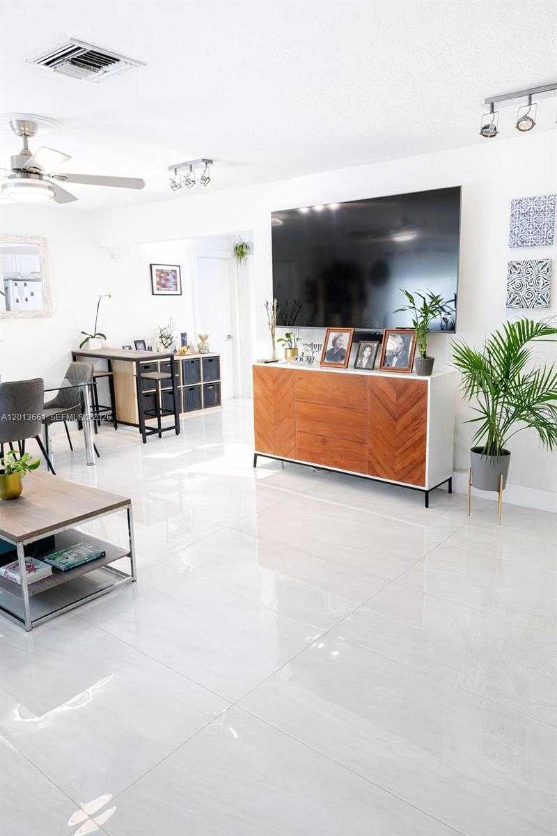 1001 NE 10th St  APT 2 Hallandale Beach Florida United States, for Rent, residential,  , Phoenix Realtors LLC