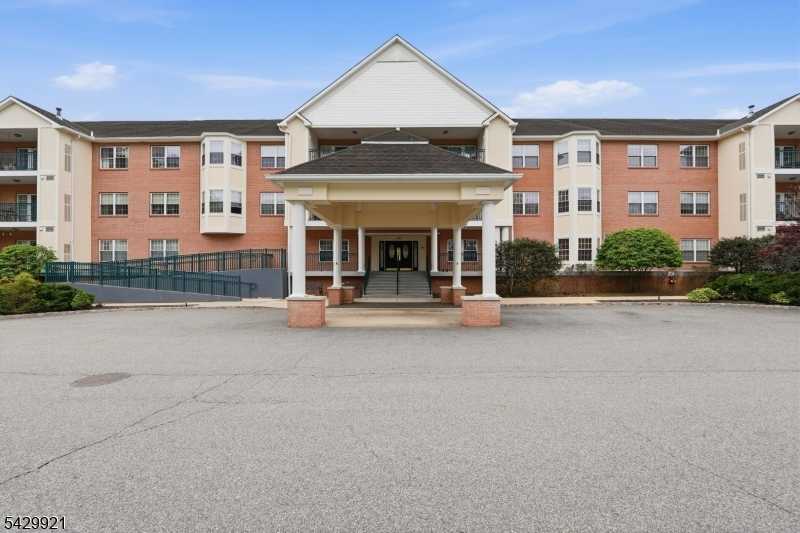 401 Dercole Ct  APT 120 Norwood Boro New Jersey United States, for Sale, residential, Jill Savva, Century 21 Cedarcrest Realty