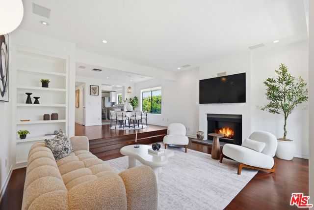 1613 Manning Avenue APT 1 Los Angeles California United States, for Sale, residential, Joana Laundern, InCom Brokerage Sample