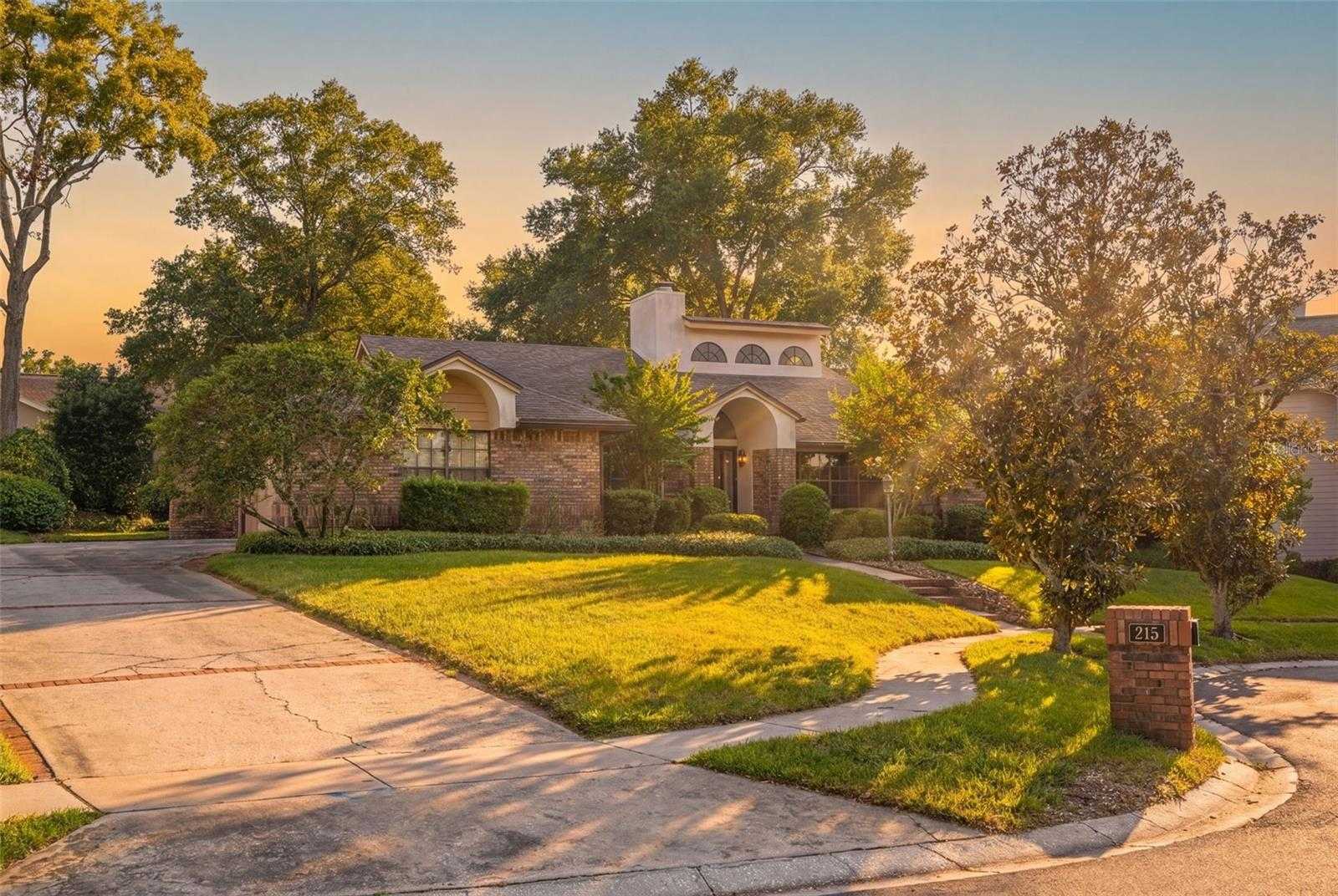 215 SOVEREIGN COURT Altamonte Springs Florida United States, for Sale, residential, Zaira Mejia, Spaces & Styles Group