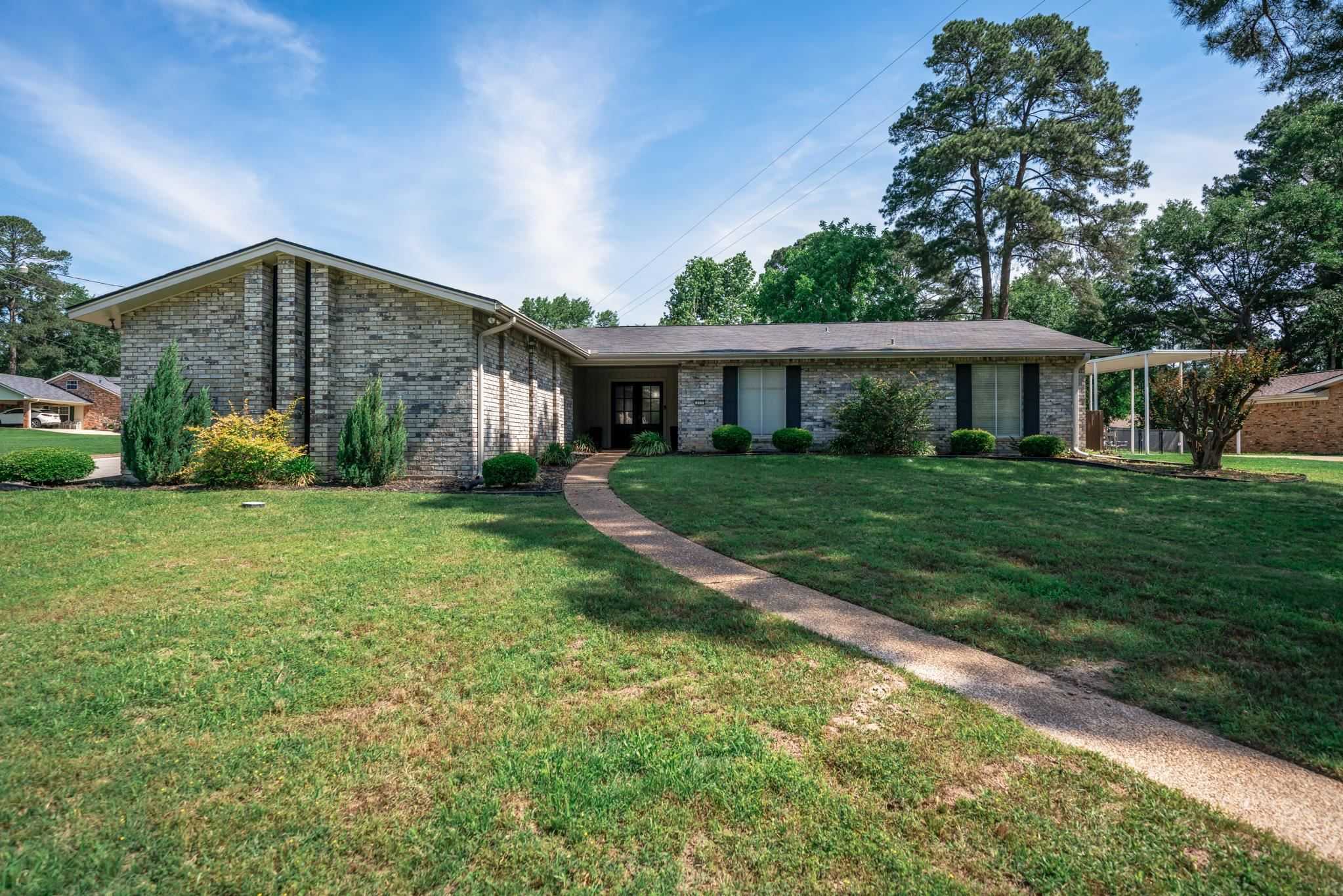 317 E Robinwood White Oak Texas United States, for Sale, residential,  , Elite Group Real Estate