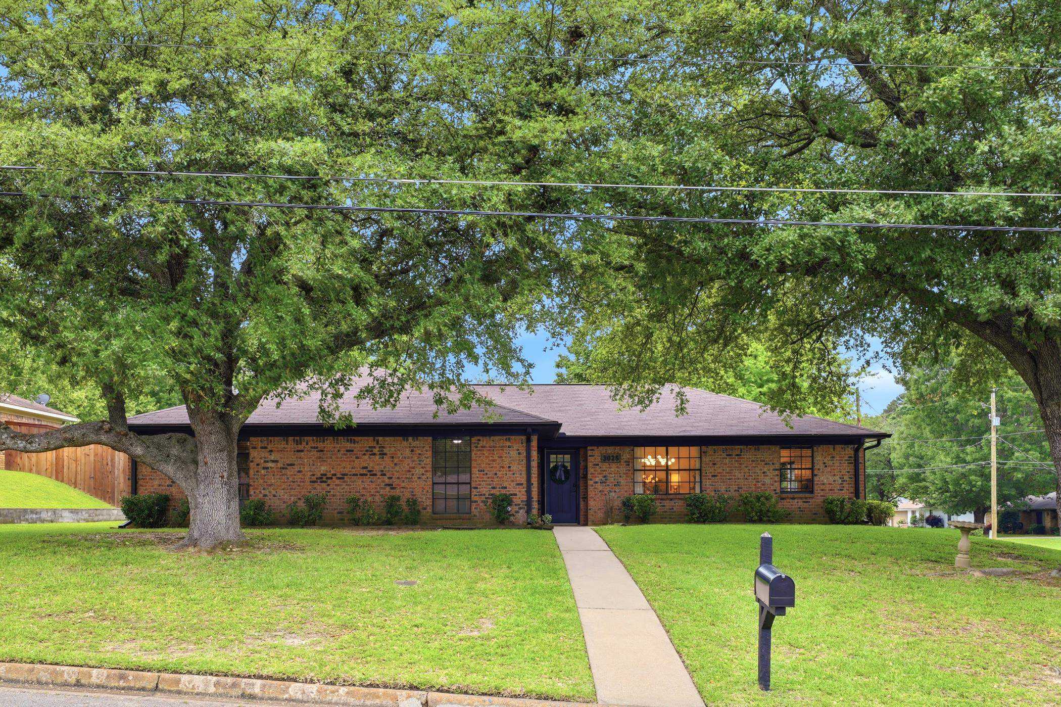 3025 Marlboro Longview Texas United States, for Sale, residential,  , Drake Chapman Real Estate, Brokerage