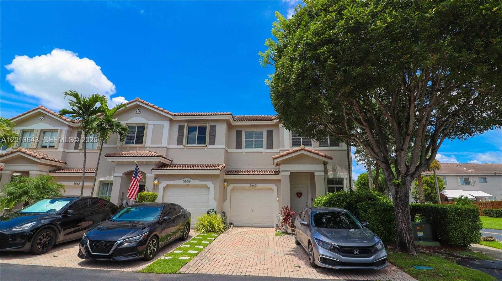 5662 NW 112th Ct  APT . Doral Florida United States, for Rent, residential, Roberto Villasmil, Interinvestments Realty, Inc.
