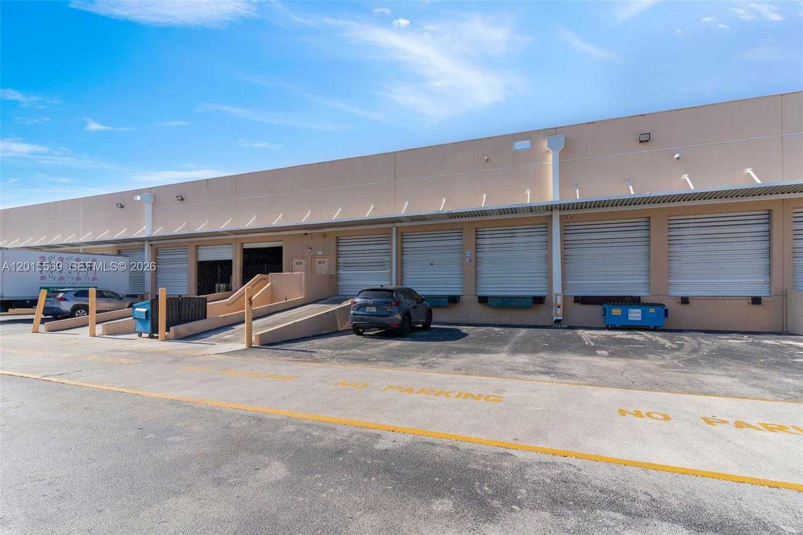 8216 NW 30th Ter  APT 26 Doral Florida United States, for Lease, commercial, Roberto Villasmil, Interinvestments Realty, Inc.