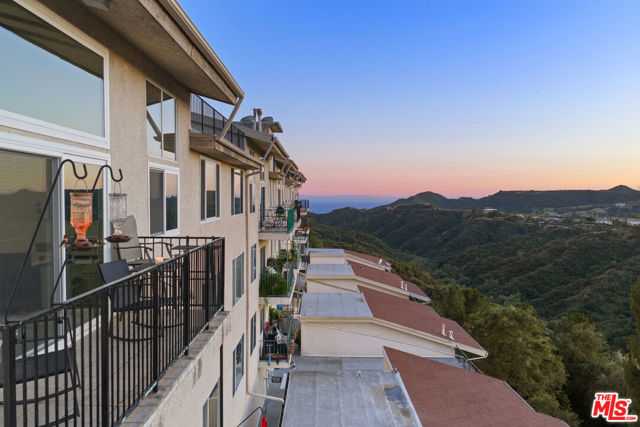 2385 Roscomare Road APT F10 Los Angeles California United States, for Sale, residential,  , InCom Brokerage Sample