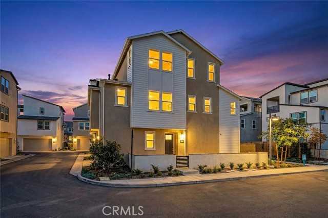 418 Lobata Irvine California United States, for Sale, residential, Jenna Warren, InCom Real Estate - Demo Office