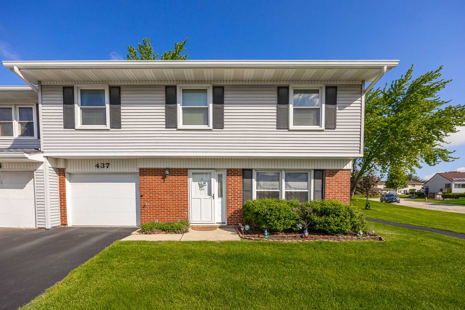 437 Wright Court Bolingbrook Illinois United States, for Sale, residential,  , Alpha 7 Realty