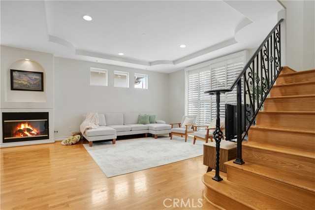 10623 Moorpark Street APT 1 Toluca Lake California United States, for Sale, residential, Jennifer Hein, Realty Executives Homes