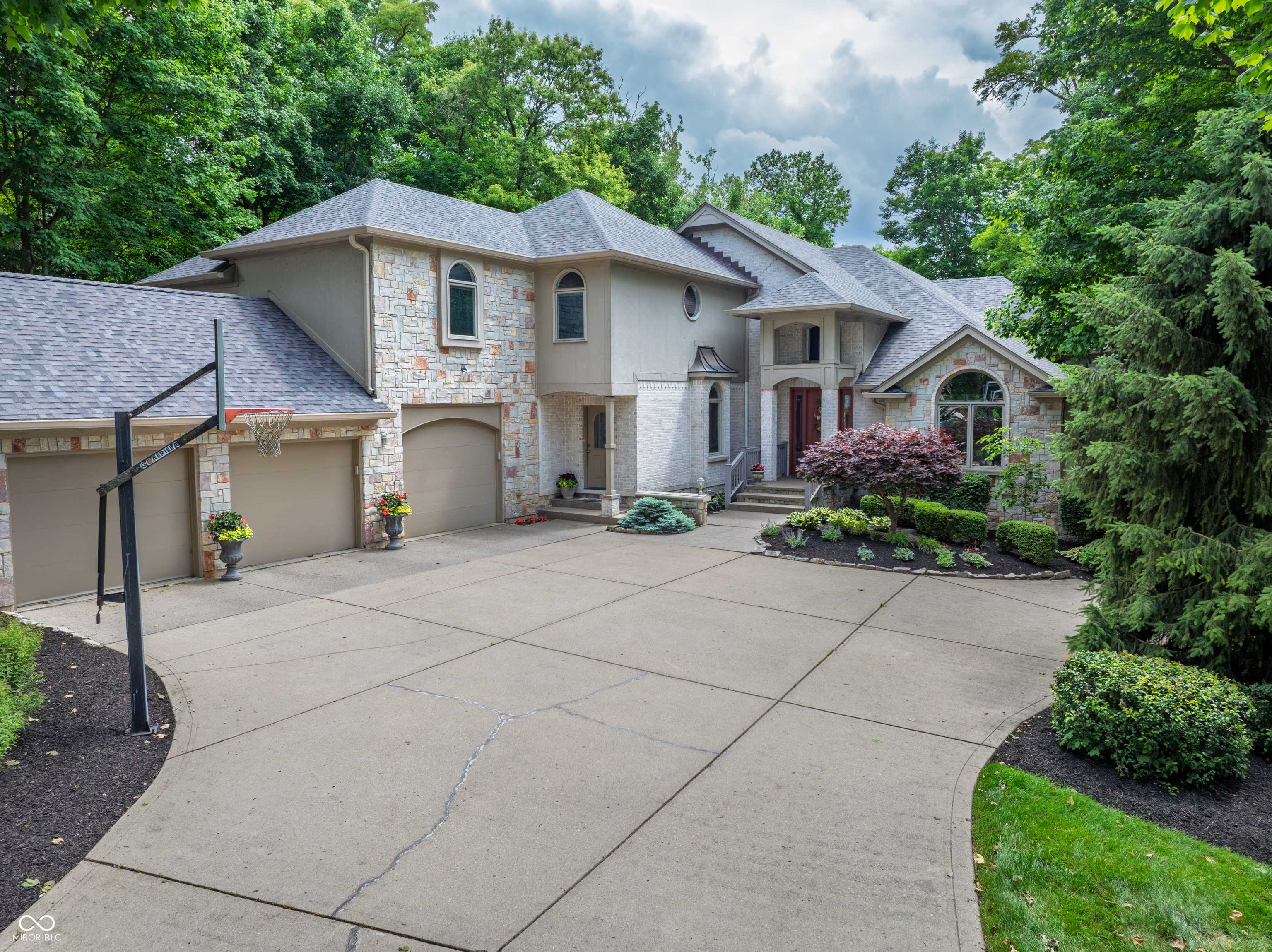 13011 Water Ridge Drive Fishers Indiana United States, for Sale, residential, Amir Chaudhary, Kingsway Real Estate Brokerage