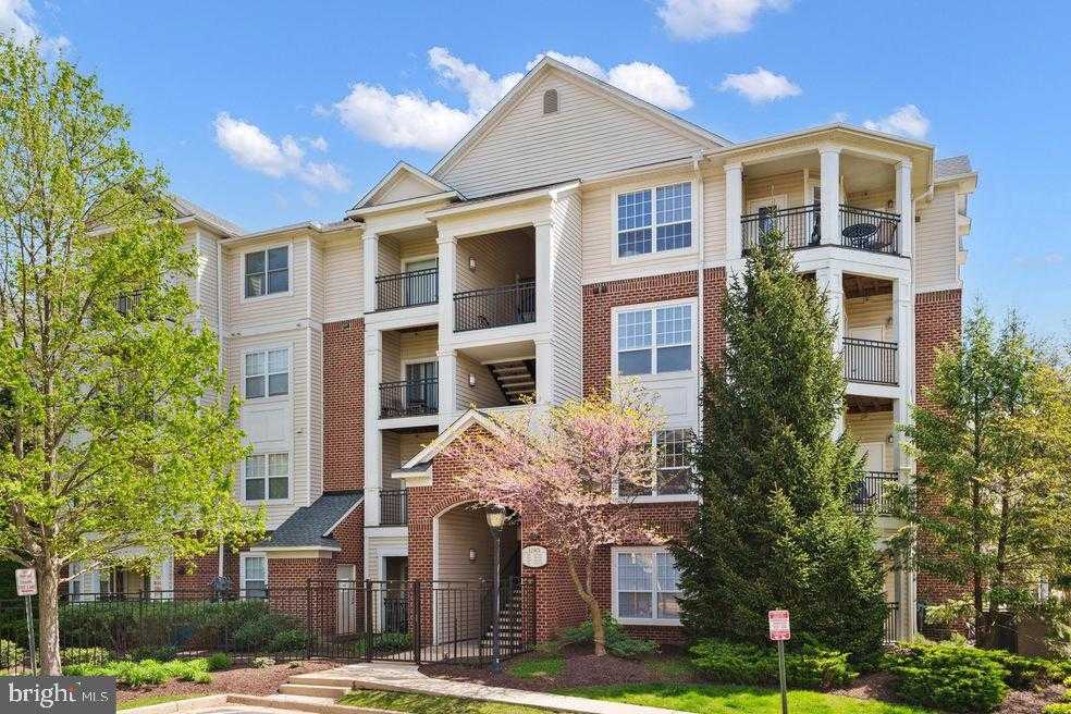 12901 CENTRE PARK CIRCLE APT 217 Herndon Virginia United States, for Sale, residential, Camille Payne, Samson Properties