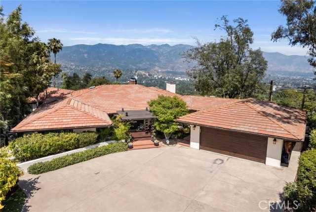 3854 Hampstead La Canada Flintridge California United States, for Sale, residential, Anna Avetisyan, Coldwell Banker Hallmark Realty