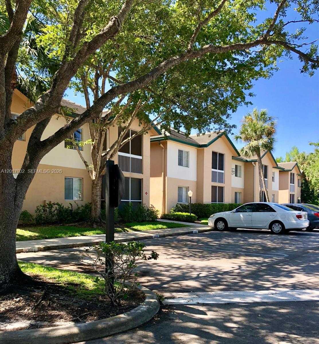 9855 Westview Dr APT 723 Coral Springs Florida United States, for Sale, residential, Pierre J Denis, Realty 100