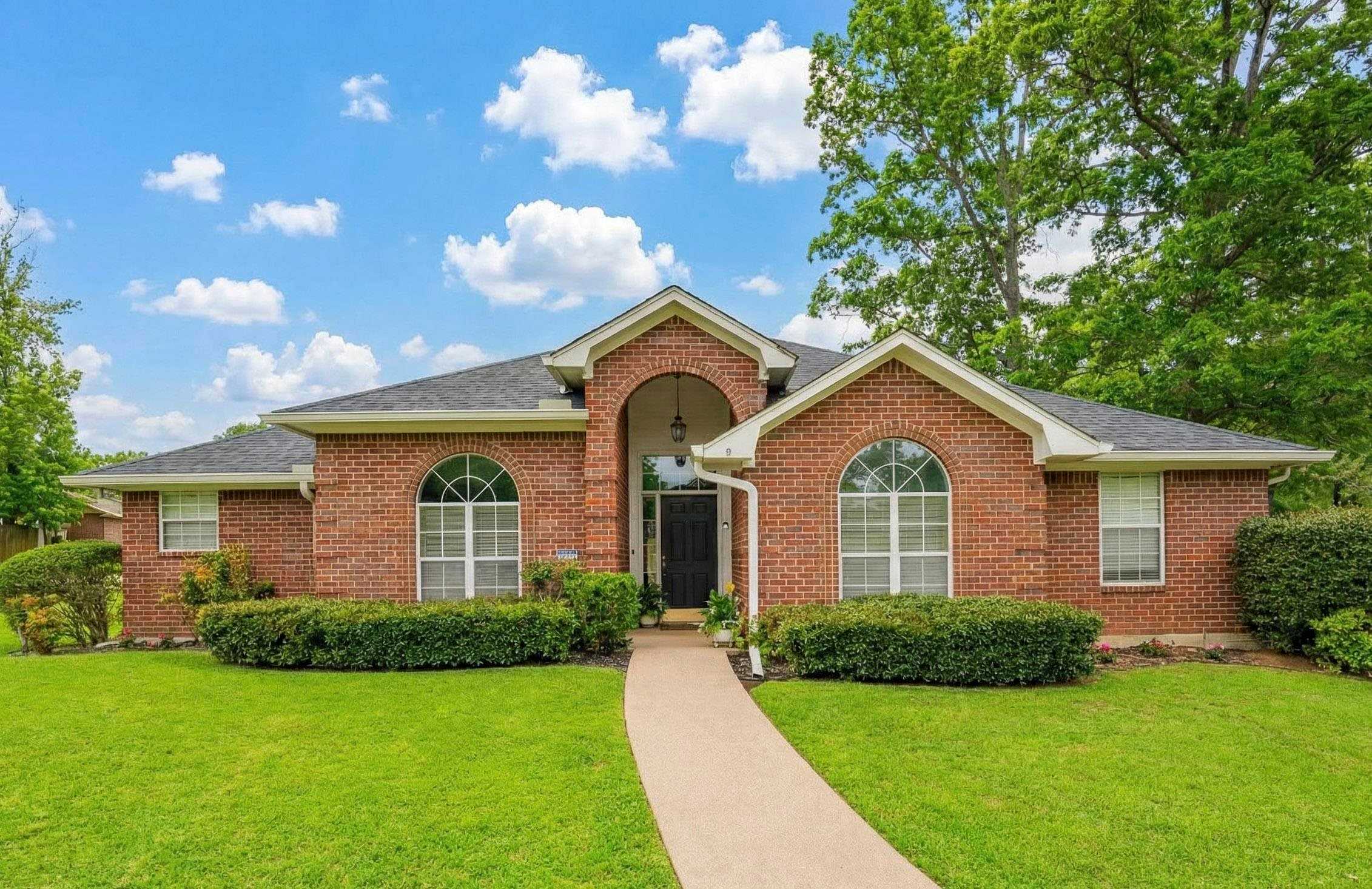 3901 Fern Ridge Dr Longview Texas United States, for Sale, residential,  , Drake Chapman Real Estate, Brokerage