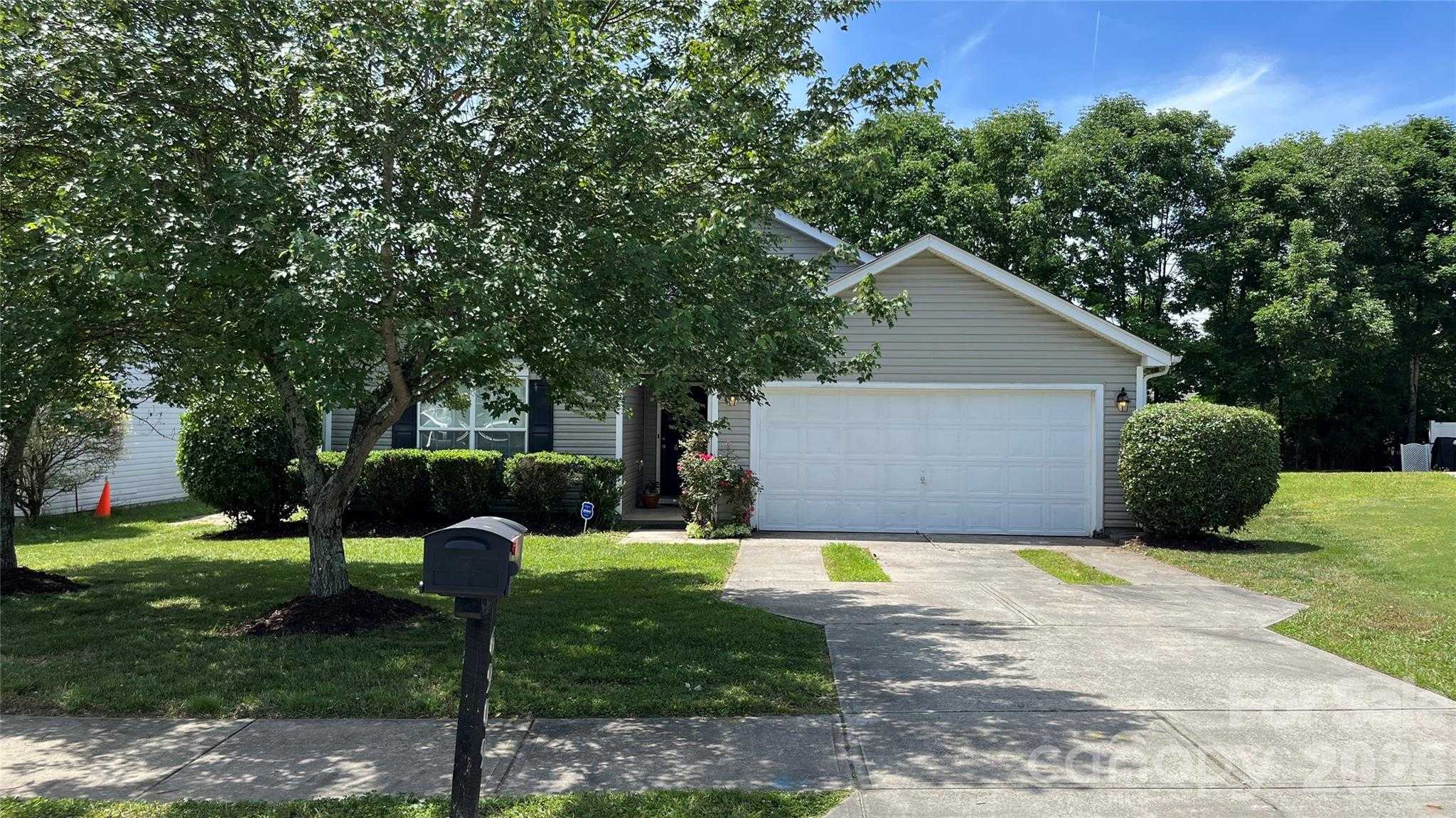6909 Karnak Court Charlotte North Carolina United States, for Sale, residential, Kristen Haynes, New Home Buyers Brokers / Realty Pros