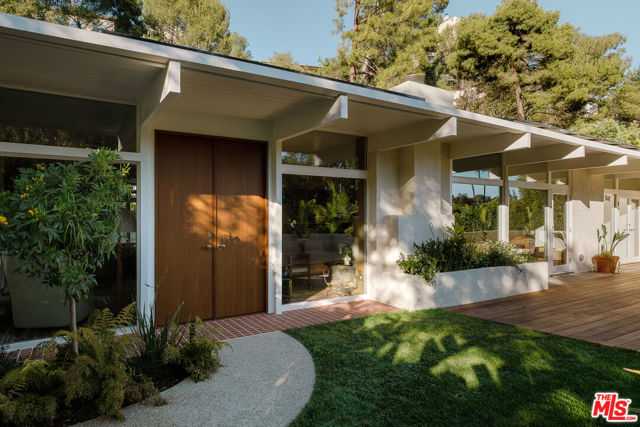 2544 Greenvalley Road Los Angeles California United States, for Sale, residential, Joana Laundern, InCom Brokerage Sample