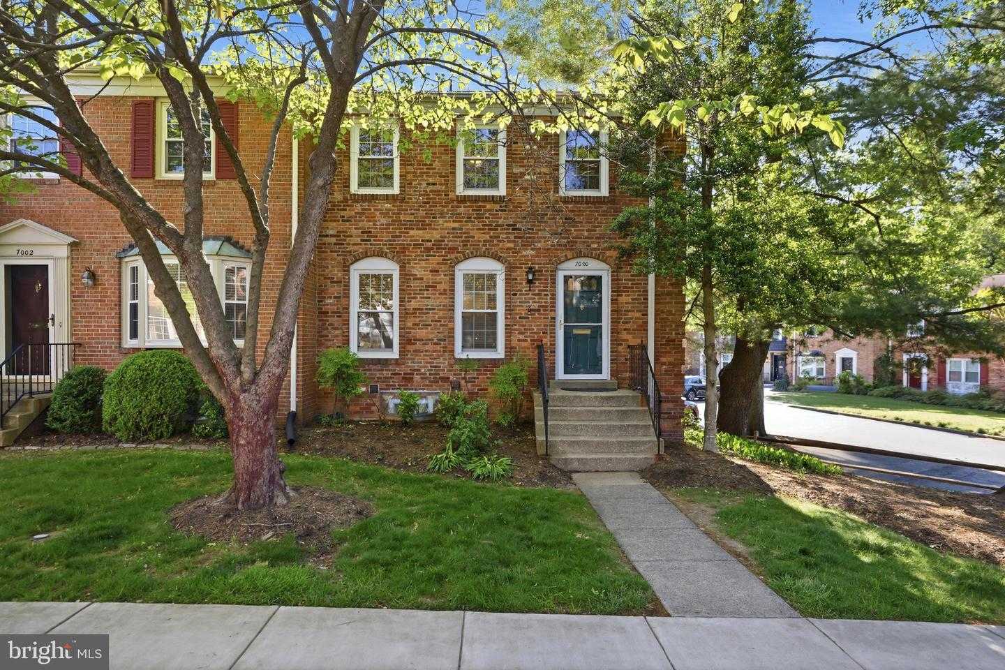7000 ALICENT PLACE Mclean Virginia United States, for Sale, residential, Camille Payne, Samson Properties