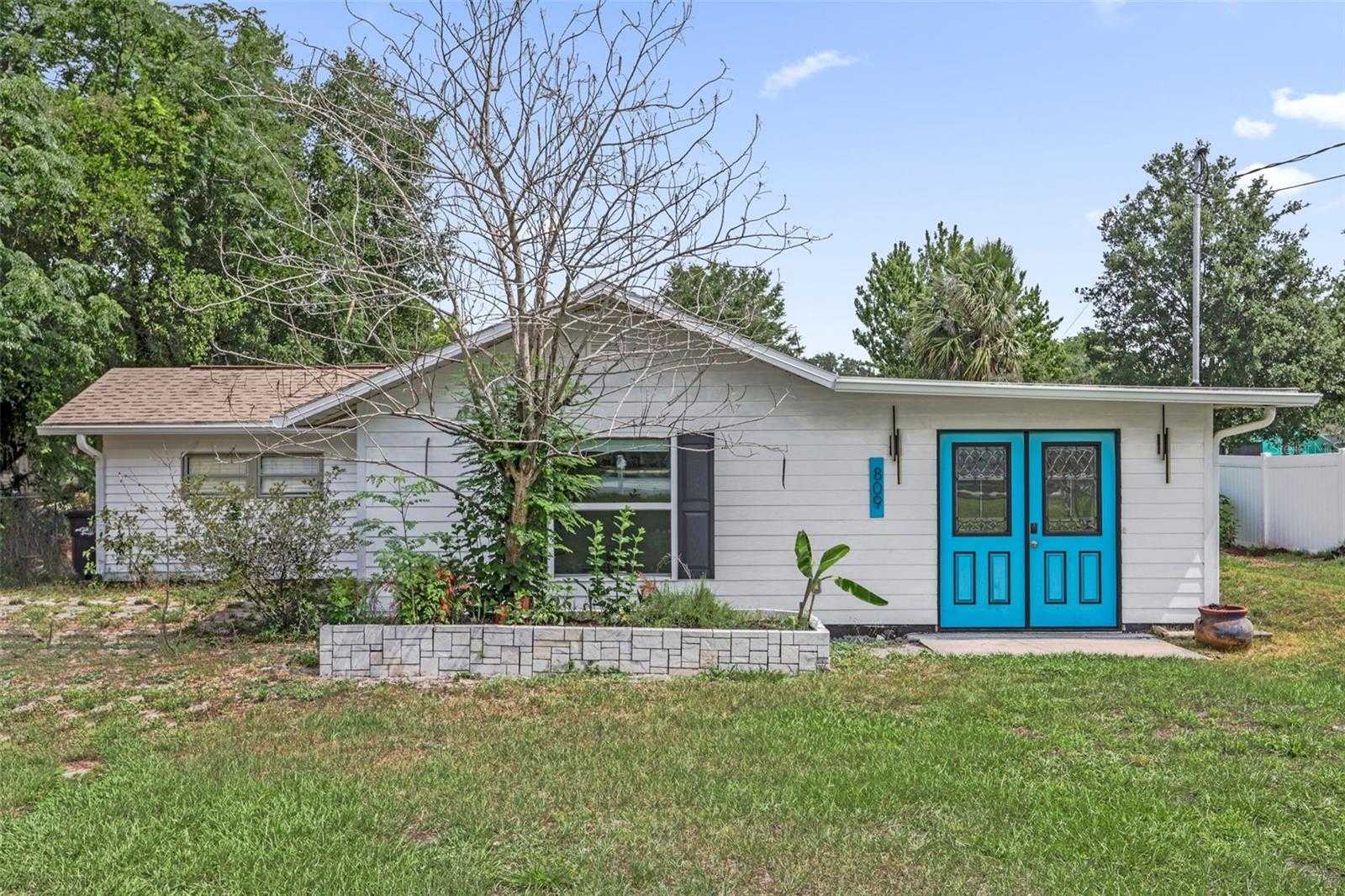 809 GRANDVIEW AVENUE Altamonte Springs Florida United States, for Sale, residential, Zaira Mejia, Spaces & Styles Group