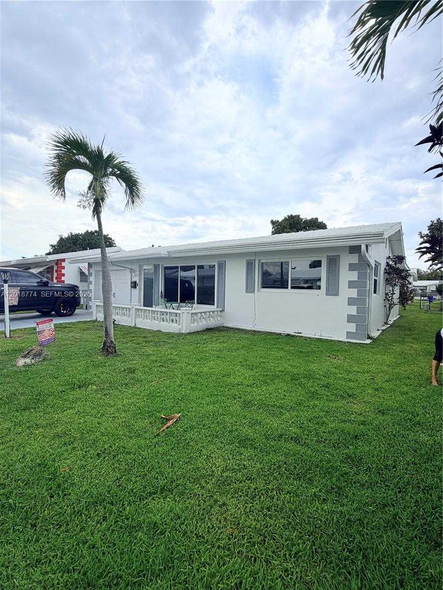 2960 NW 1st Dr Pompano Beach Florida United States, for Sale, residential, Gloria Reynolds, Incom Example Demo Office