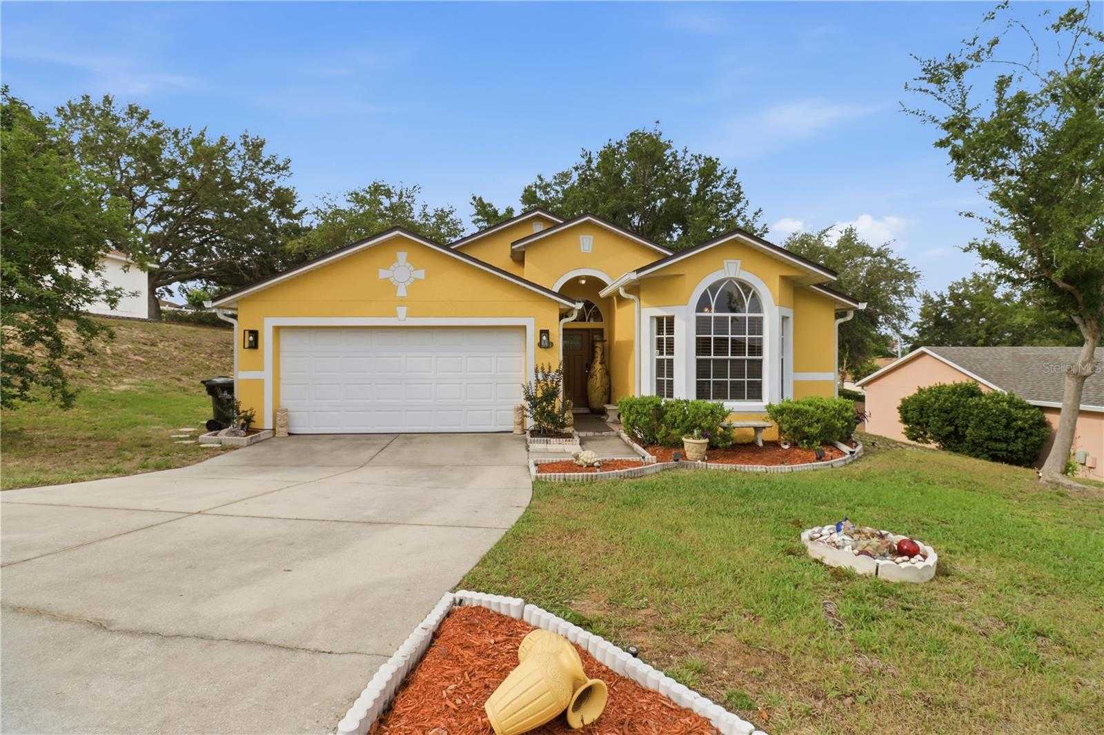1514 MUIR CIRCLE Clermont Florida United States, for Sale, residential, Zaira Mejia, Spaces & Styles Group
