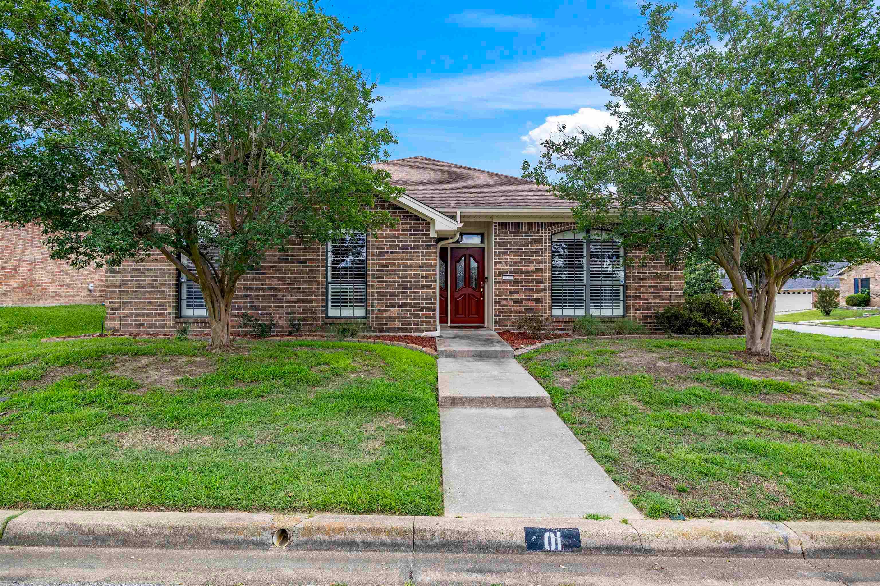 1 Friendswood Dr. Longview Texas United States, for Sale, residential,  , Drake Chapman Real Estate, Brokerage