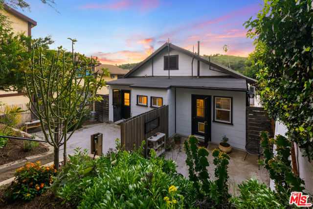 534 Casanova Street Los Angeles California United States, for Sale, residential, Joana Laundern, InCom Brokerage Sample