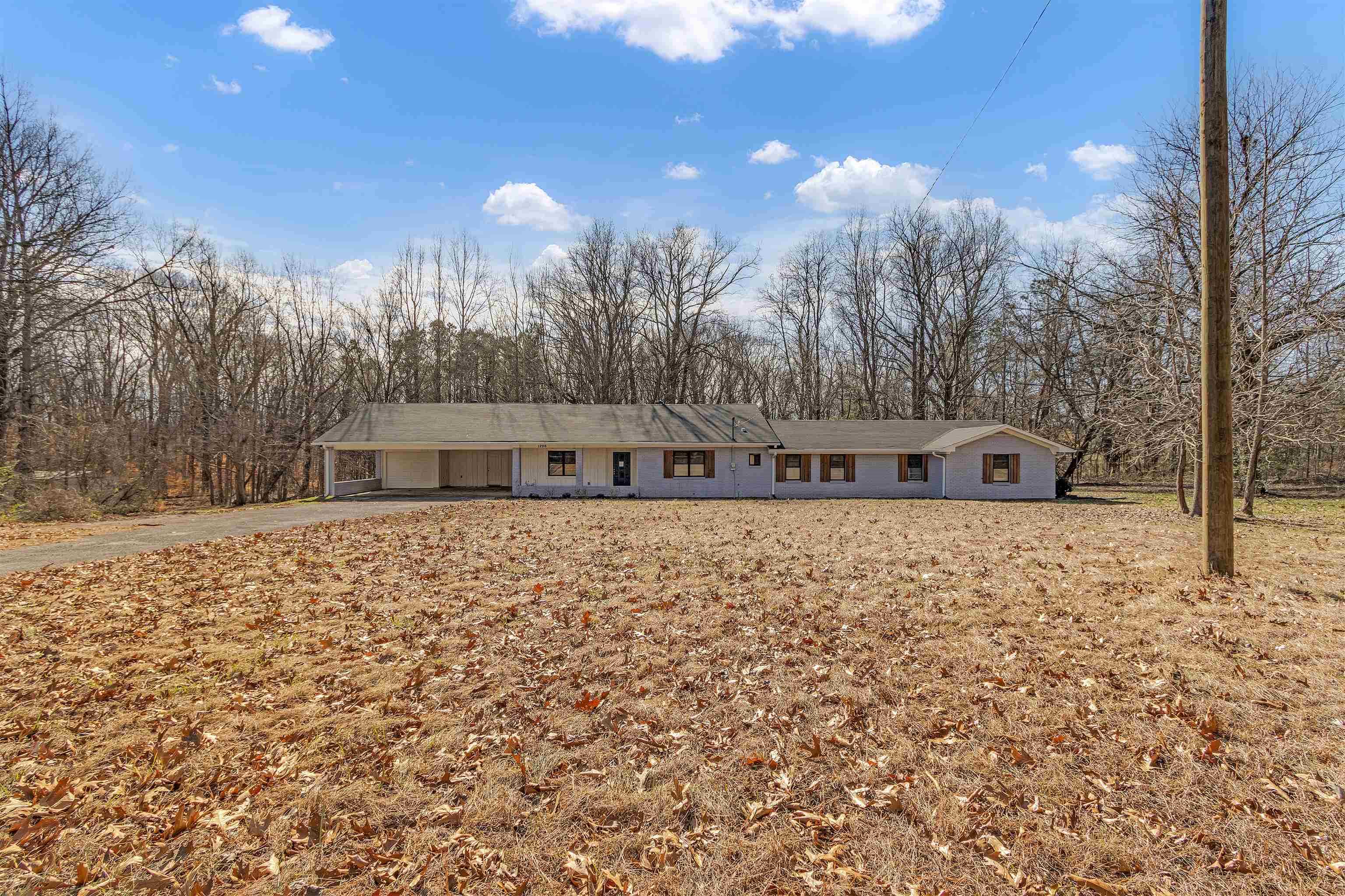 1296 MONASCO RD Millington Tennessee United States, for Sale, residential, Verna Littleton, Fast Track Realty