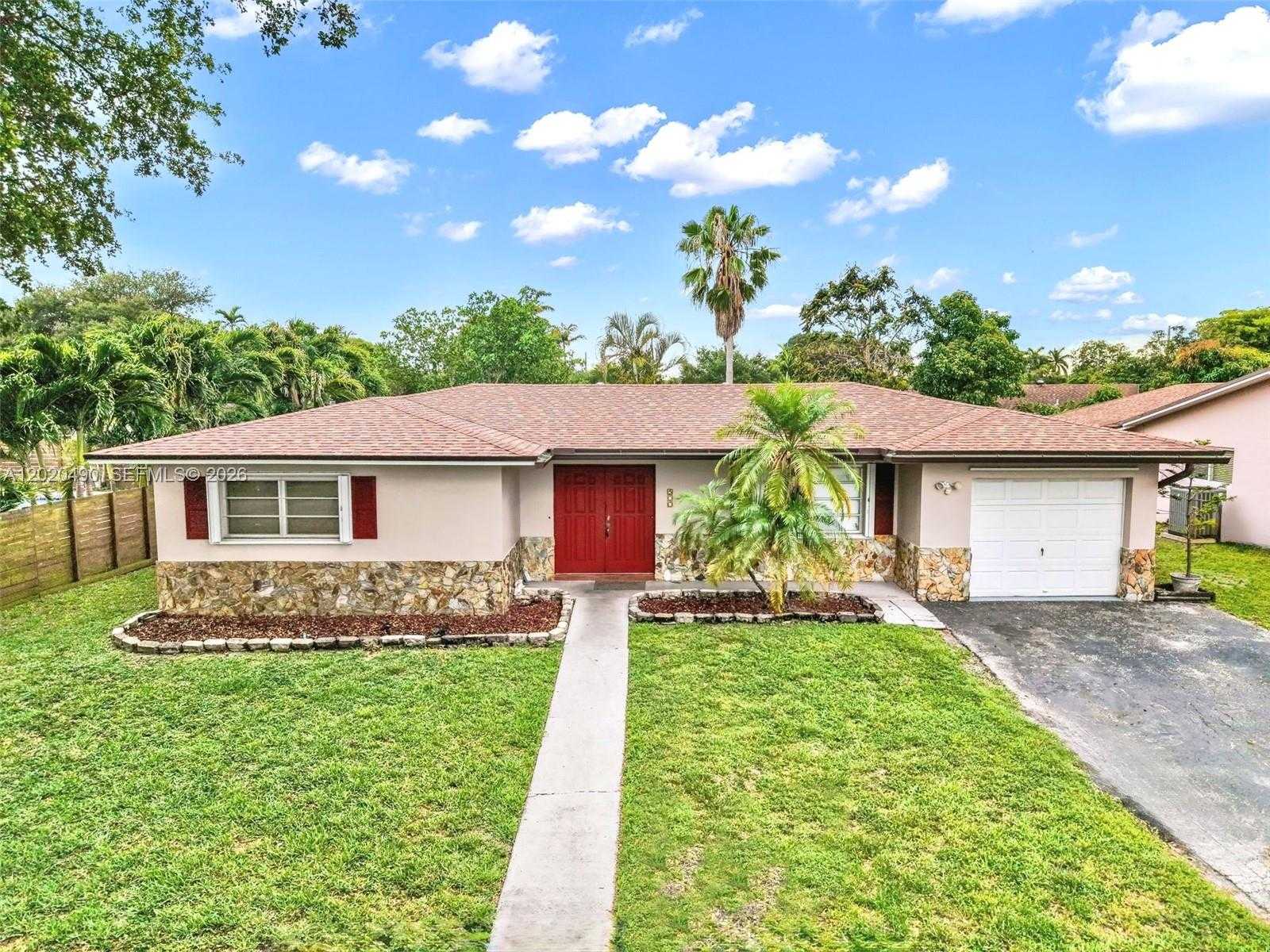 500 NW 96th Ter Pembroke Pines Florida United States, for Sale, residential,  , Phoenix Realtors LLC