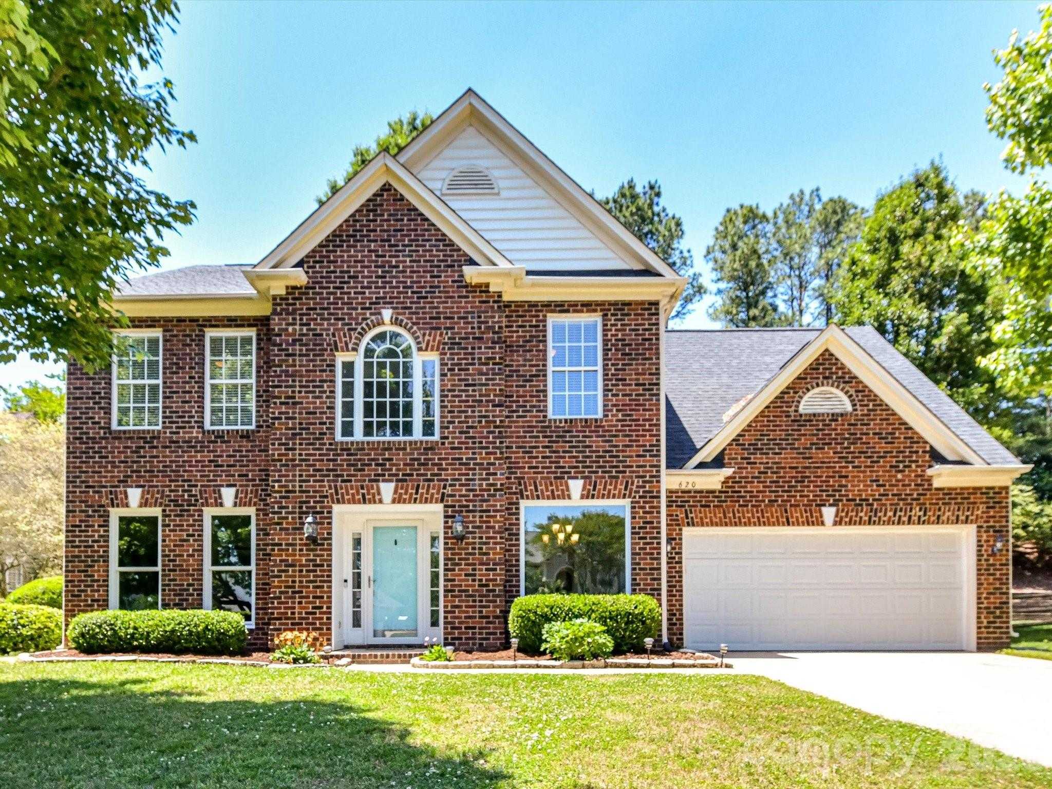 620 Meadow Lake Drive Matthews North Carolina United States, for Sale, residential, William Owens , South Charlotte Properties
