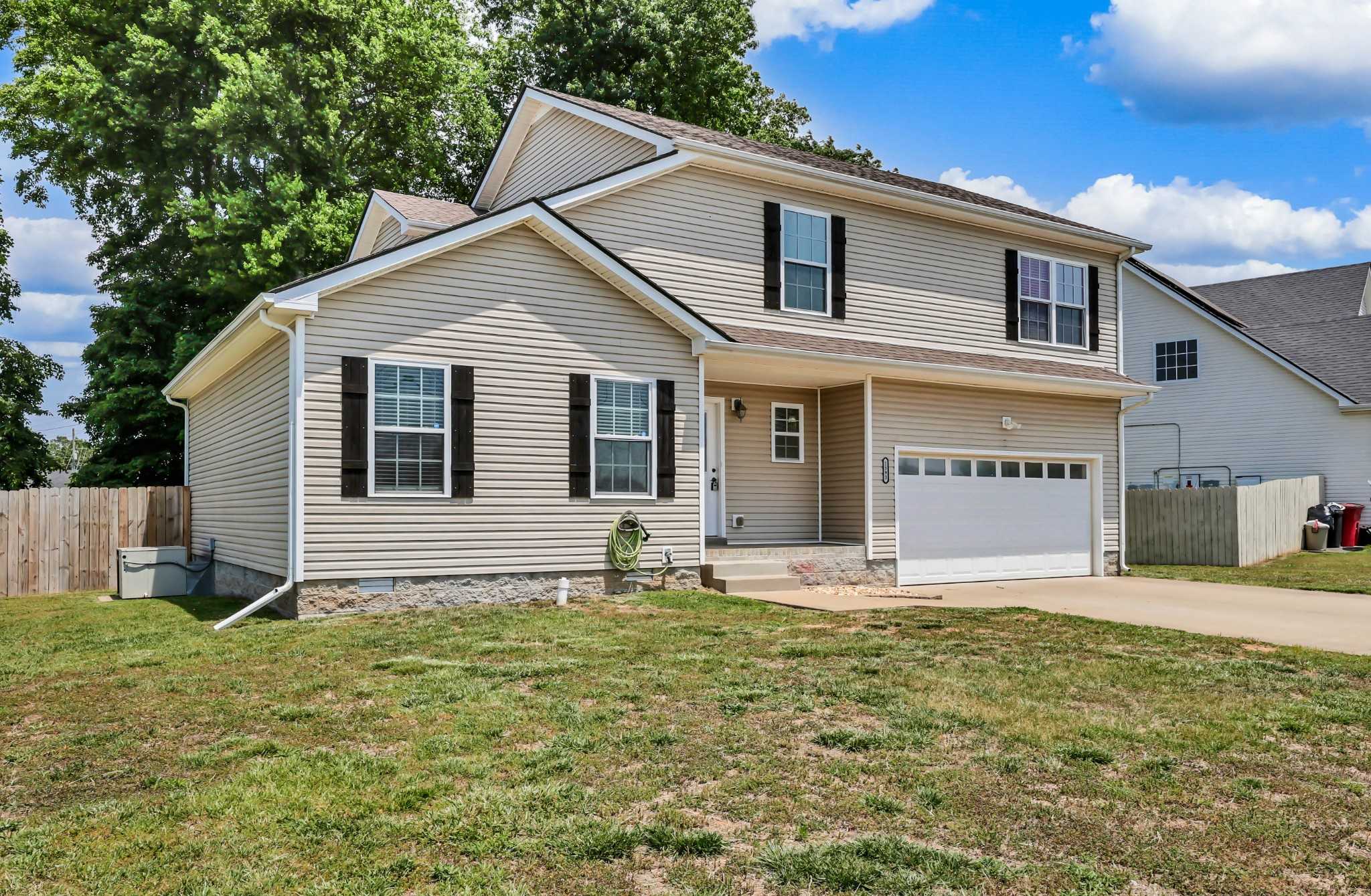 1393 Scrub Oak Dr Clarksville Tennessee United States, for Sale, residential, Adam Hanes, LPT Realty
