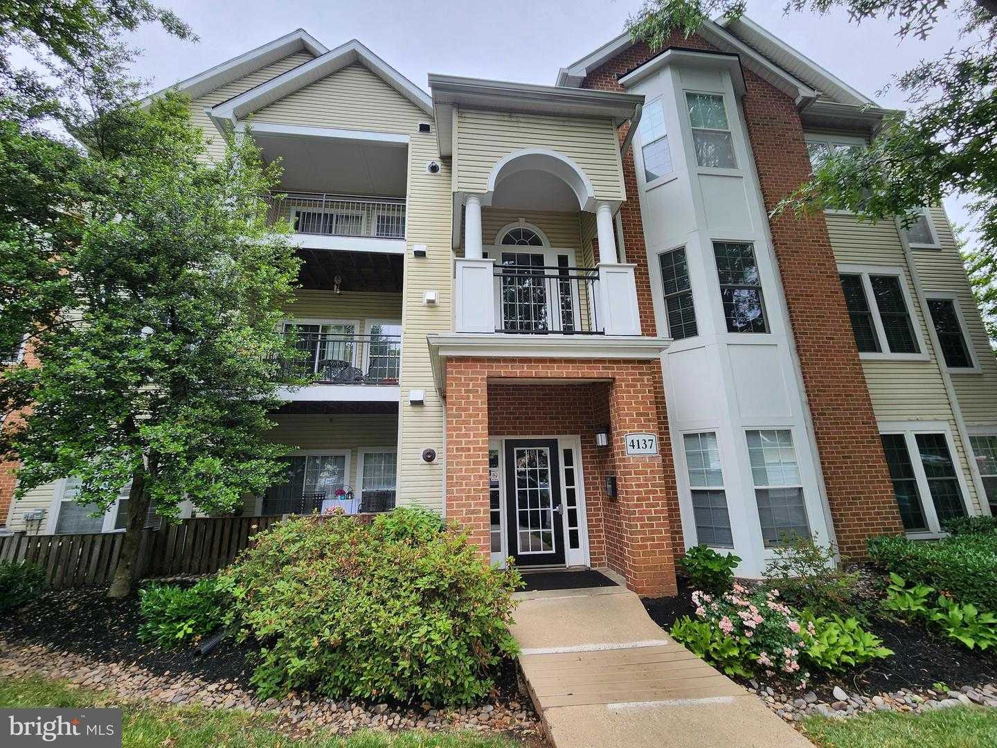 4137 FOUNTAINSIDE LANE APT 103 Fairfax Virginia United States, for Sale, residential, Kamalia  Emerson, Samson Properties