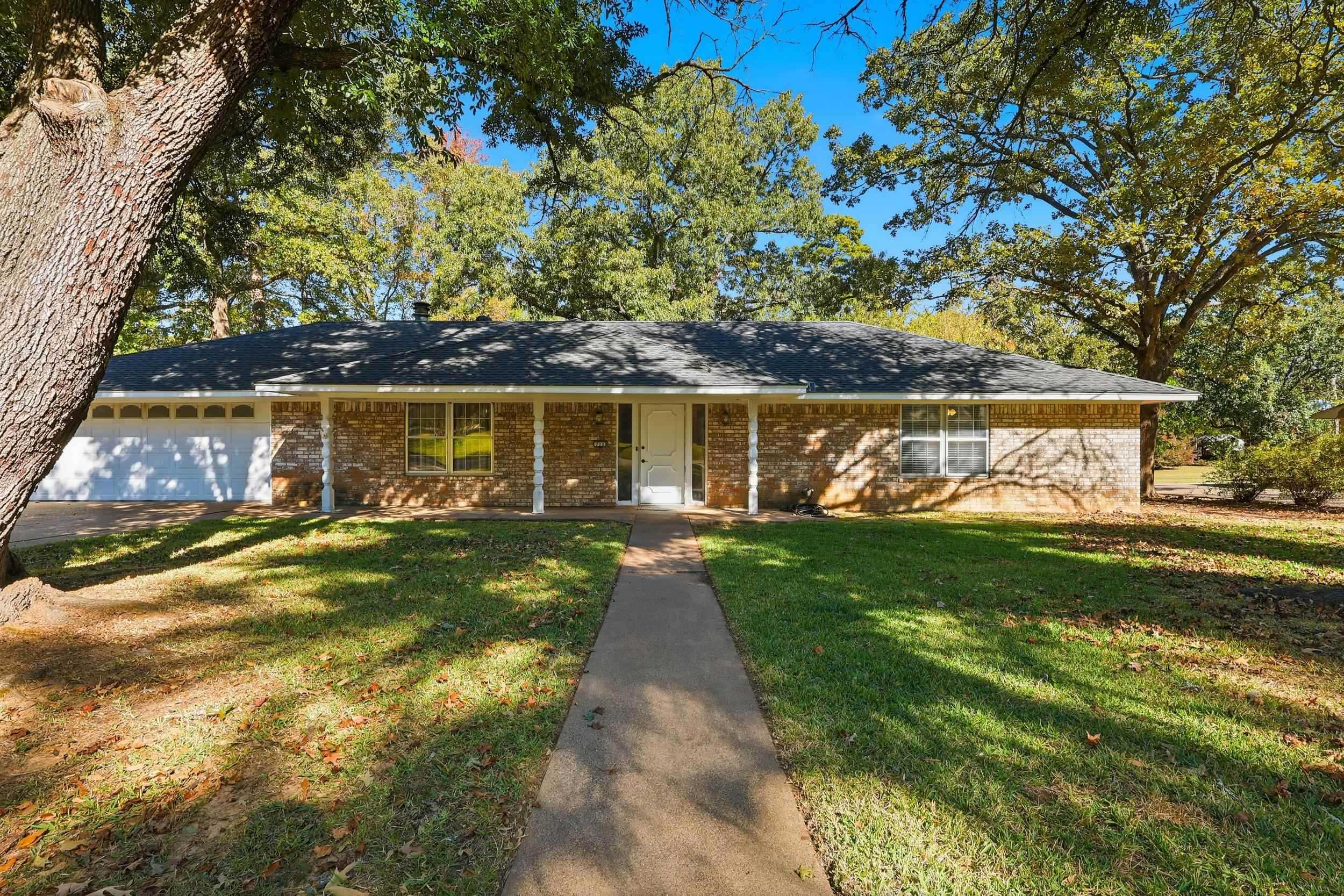 220 Eitelman Ln Longview Texas United States, for Sale, residential,  , Drake Chapman Real Estate, Brokerage