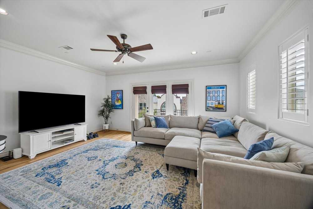 708 Asbury Houston TX United States, for Sale, residential, Sheryl Davis, Compass