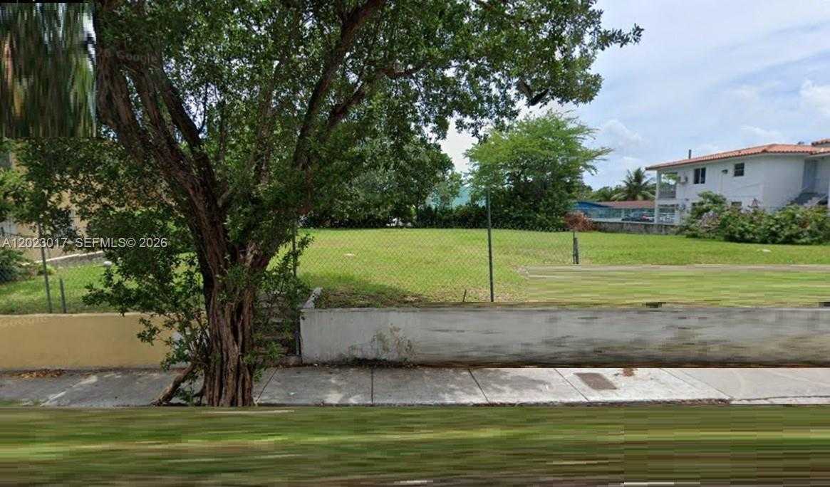 240 SW 7th Ave Miami Florida United States, for Sale, commercial, Sandra Benkahla, The 305 Agency