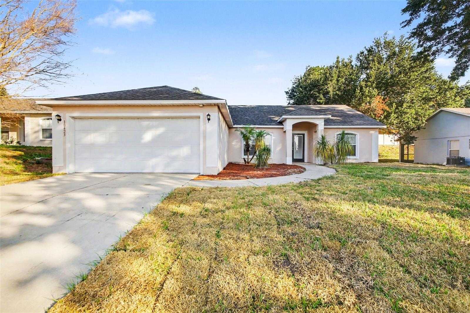 10423 LAKE HASSON CIRCLE Clermont Florida United States, for Sale, residential, Zaira Mejia, Spaces & Styles Group